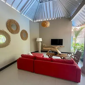 Villa Stylish & Quiet Recently Renovated 2br