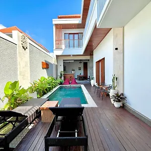 Surya Mesari Bed & Breakfast Seminyak (Bali)