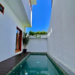 Aparthotel Casa White Amelila *