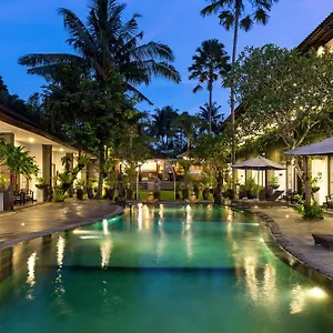 Hotel Raya Boutique