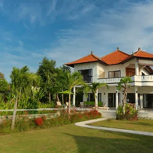 Saujana, Beachvilla With 3 Bedrooms Singaraja