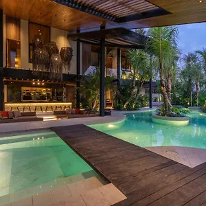 Villa Baratega - Dreamy Urban Tropical 6br For Large Group