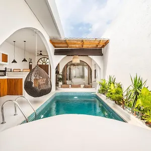La Feliz Villa Seminyak (Bali)