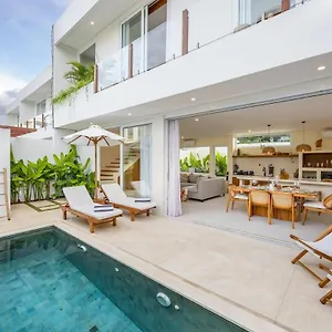 Brand New Tropical Oasis, 5-mins Walk To The Beach,