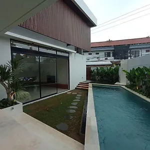 Uma Namu By Betterplace Villa Canggu (Bali)