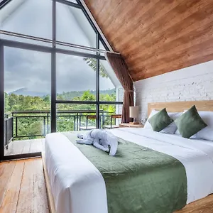 Slope Glamping Lodge *