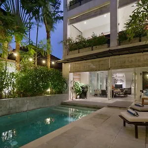 Stella * Seminyak (Bali)