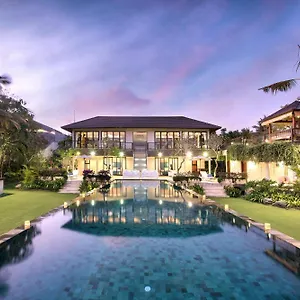 Karang Saujana 4* Uluwatu (Bali)