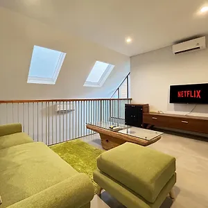 Komang 1 *