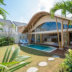 Summer - 2br In Villa Kerobokan (Bali)