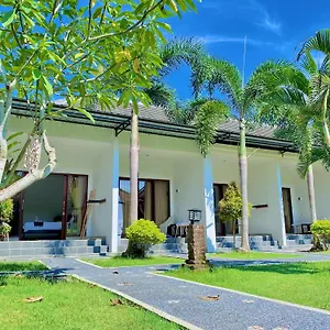 Padang-padang Sari Homestay *