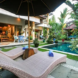 3 Bed Pool And Villa *