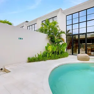 Vesna Townhouse Berawa By Breig Villa