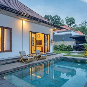 The Lingga Villa