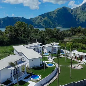 Kamaru Hotel