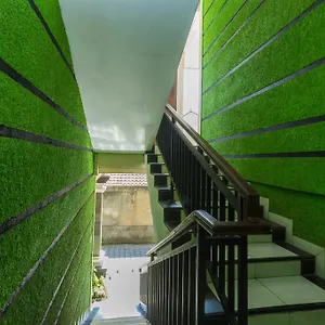 Reddoorz @ Raya Kubu Anyar Kuta (Bali)