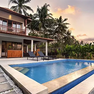 Shakti & Tara Villas