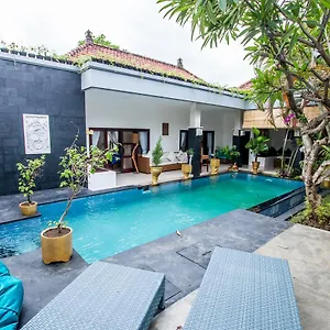 Av Coco Villa *