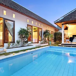 Monaco Complex Four Villas