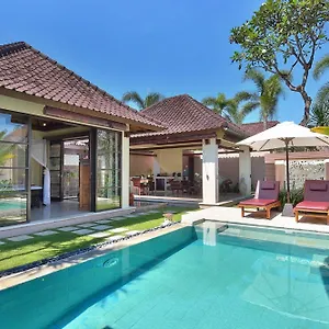 Villa The Bli Bli & *