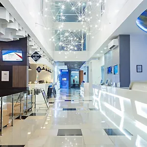 Berry Biz 3* Seminyak (Bali)