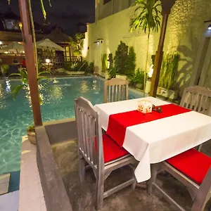 Taman Sari Beach & Hotel 2*