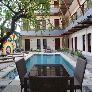 Guest house Reddoorz Near Street 2*