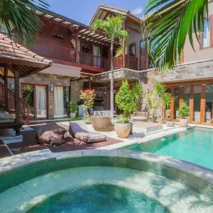 Martine - Fantastic 5br - Perfect Location In Villa Seminyak (Bali)
