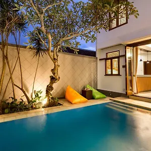 Chandra - 3 Bedroom With Private Pool By Agata Villa