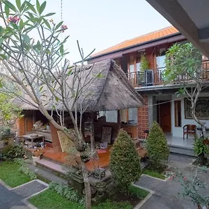 Homestay Nikuna *
