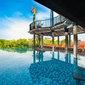 Sun Island & 4*