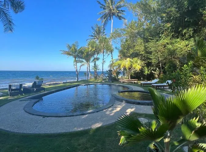 Ciliks Beach Garden Kubutambahan  photo