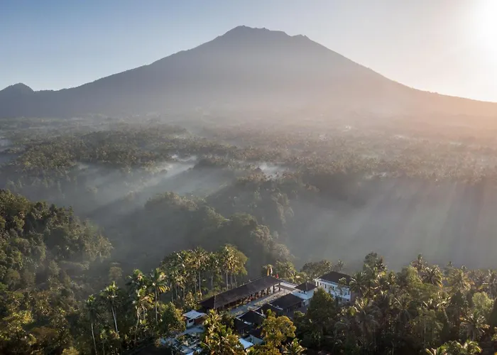 Tapa Agung View Hotel Menanga photo