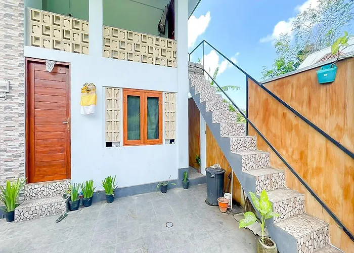 Winy House Hotel Gianyar  photo