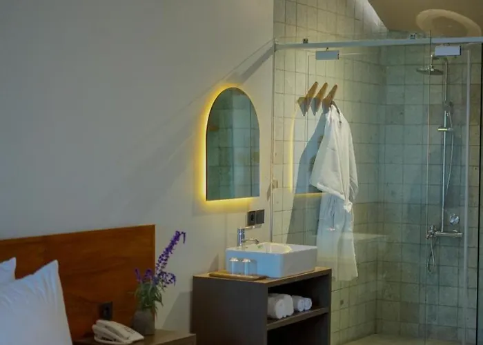 Agua Hotel Kubupenlokan photo