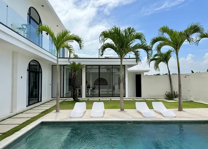 Nomad Mansion By Elevate Property Group Kerobokan  photo