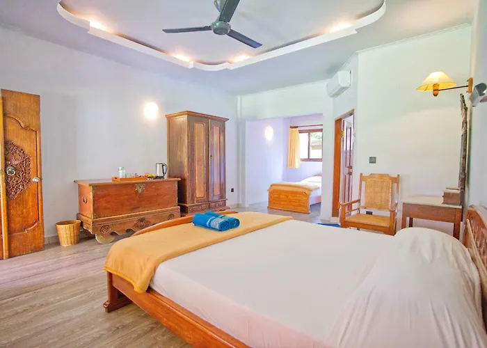 Uns Hotel - Bali Legian  photo