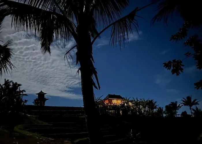 Rumah Pacung Penebel photo
