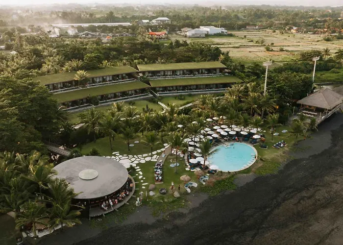 Hotel Komune And Beach Club Bali Keramas photo
