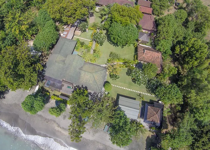 Reef Seen Divers' Resort Pemuteran  photo