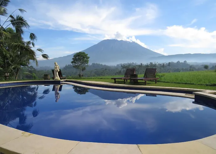 Great Mountain Views Villa Resort Selat photo