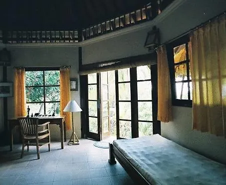 Gaia-Oasis Pantai Hotel Buleleng  photo