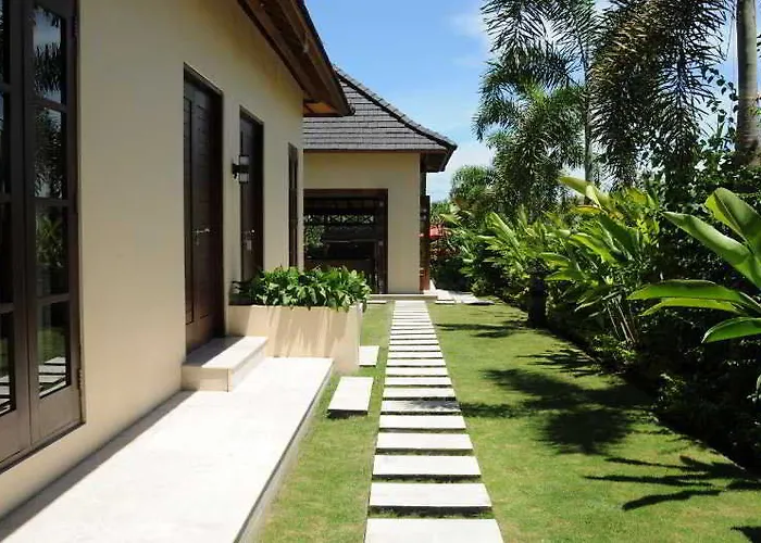 Bali Hai Dream Villa Tanah Lot Kediri  photo