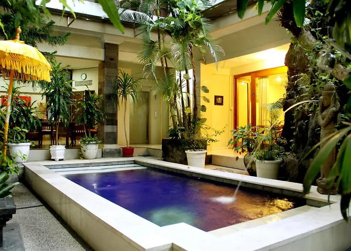 Sus Beach Cottages 1 Bali photo