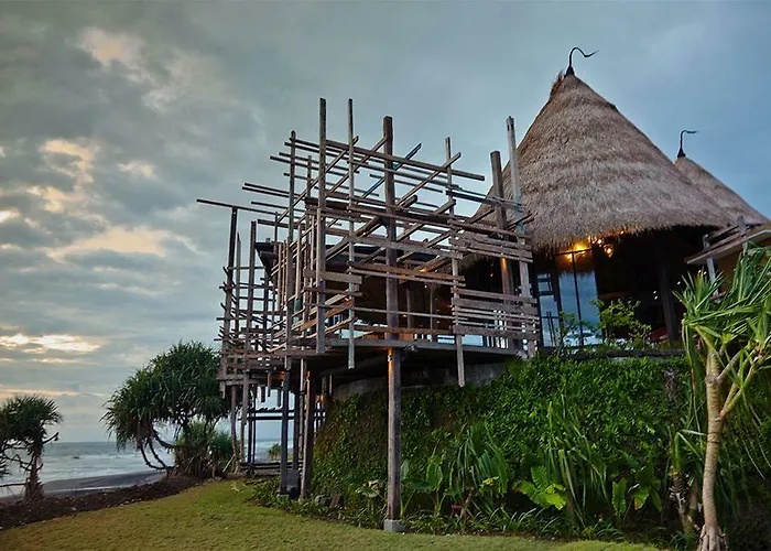 Wakagangga Hotel Krambitan photo
