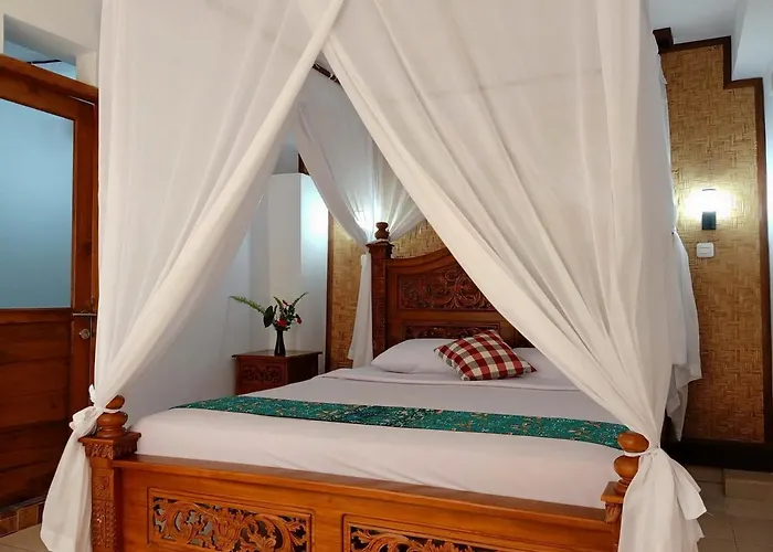 Karang Sari Guesthouse & Warung Munduk foto