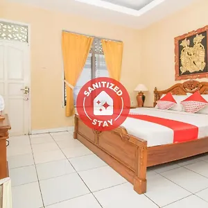 Hotel Oyo 3134 Puri Tamu 2*