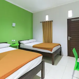 Hotel Warta Putra 2*