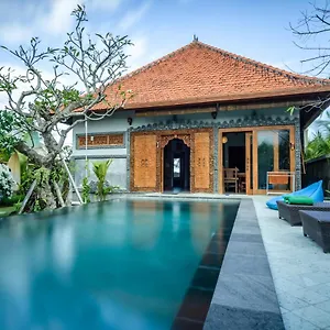 Fins Medewi Villa *