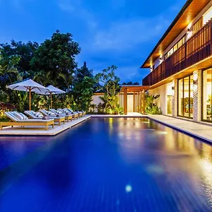 The Botanical 6 Bed Luxury 900 Meter From Villa Seminyak (Bali)
